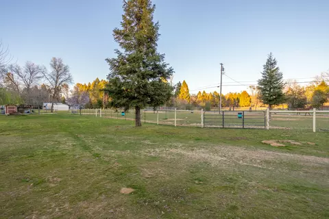 10416 Nora, Redding, CA 96003 photo 39