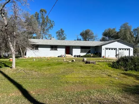 21706 Joy Ln, Redding, CA 96003 photo 2