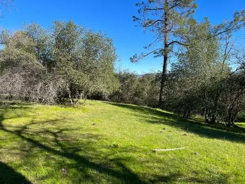 21706 Joy Ln, Redding, CA 96003 photo 11