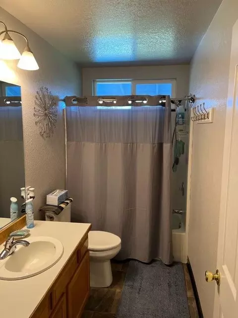 21706 Joy Ln, Redding, CA 96003 photo 18