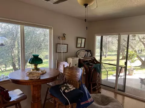 21706 Joy Ln, Redding, CA 96003 photo 14