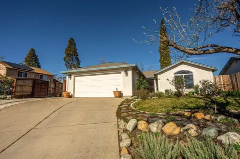 1006 Monterra Ln, Redding, CA 96002 photo 2