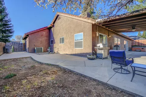 1866 Trailwood Ct, Redding, CA 96003 photo 27