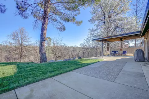 1866 Trailwood Ct, Redding, CA 96003 photo 33