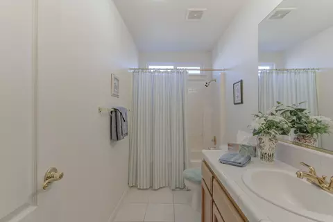 833 Fountain Cir, Redding, CA 96003 photo 18