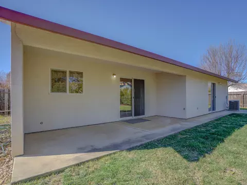 833 Fountain Cir, Redding, CA 96003 photo 26