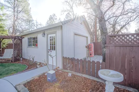 6108 Beaumont Dr, Redding, CA 96003 photo 40