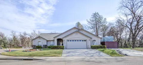 6108 Beaumont Dr, Redding, CA 96003 photo 1