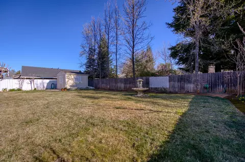 3429 Meridian Dr, Redding, CA 96002 photo 35