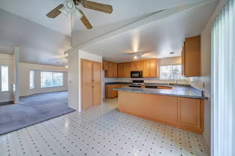 1660 Canter Ct, Redding, CA 96002 photo 11