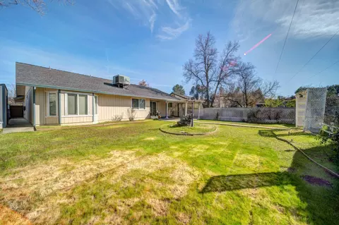 1660 Canter Ct, Redding, CA 96002 photo 27