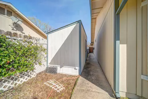 1660 Canter Ct, Redding, CA 96002 photo 25