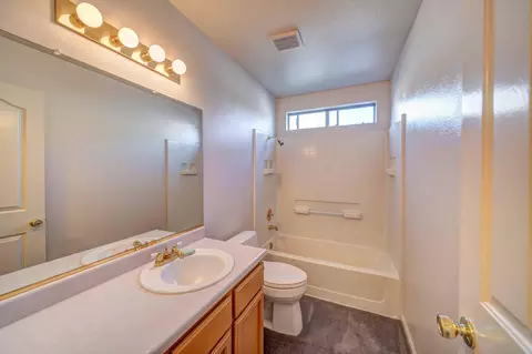 1660 Canter Ct, Redding, CA 96002 photo 17
