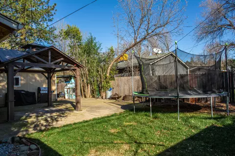 855 Christine Ave, Redding, CA 96003 photo 27
