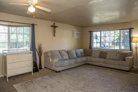 855 Christine Ave, Redding, CA 96003 photo 7
