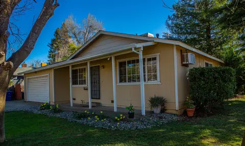 855 Christine Ave, Redding, CA 96003 photo 3