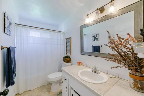 5253 Debbie Ln, Redding, CA 96002 photo 17