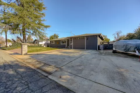 5253 Debbie Ln, Redding, CA 96002 photo 35