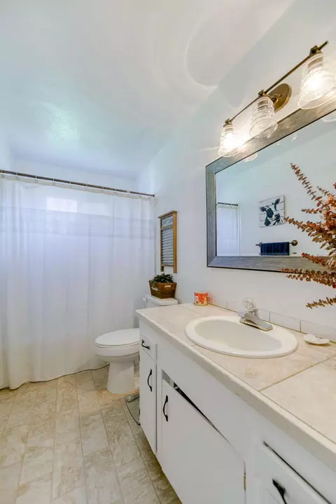 5253 Debbie Ln, Redding, CA 96002 photo 18