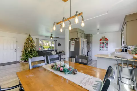 5253 Debbie Ln, Redding, CA 96002 photo 8