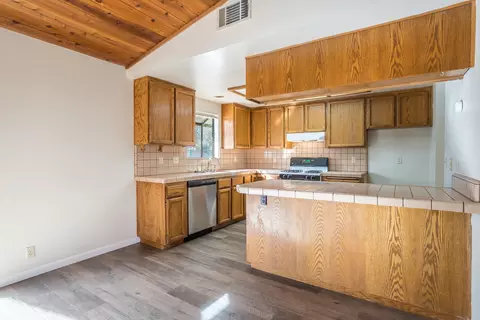 1824 Kildare Dr, Redding, CA 96001 photo 11