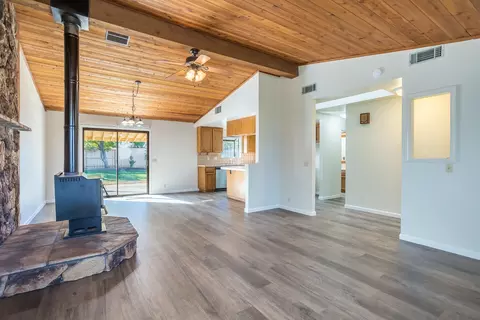1824 Kildare Dr, Redding, CA 96001 photo 8