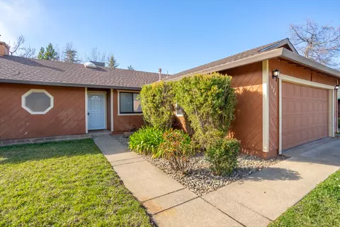 1824 Kildare Dr, Redding, CA 96001 photo 3