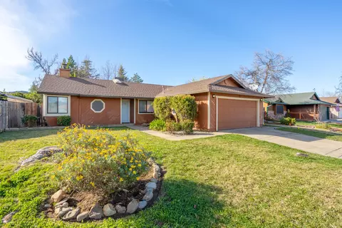 1824 Kildare Dr, Redding, CA 96001 photo 1