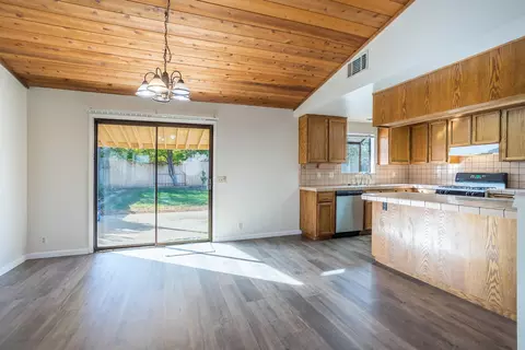 1824 Kildare Dr, Redding, CA 96001 photo 10