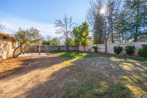 1824 Kildare Dr, Redding, CA 96001 photo 20