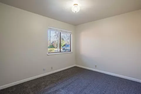 1824 Kildare Dr, Redding, CA 96001 photo 17