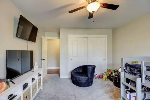 6693 Hemlock St, Redding, CA 96001 photo 22