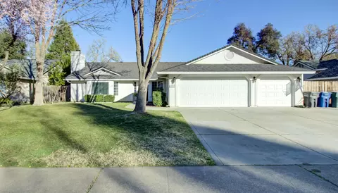 6693 Hemlock St, Redding, CA 96001 photo 4