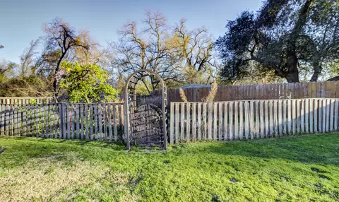 6693 Hemlock St, Redding, CA 96001 photo 35