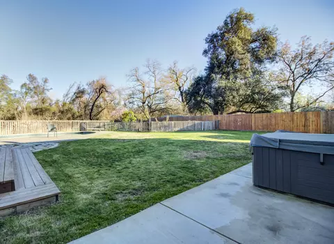 6693 Hemlock St, Redding, CA 96001 photo 32