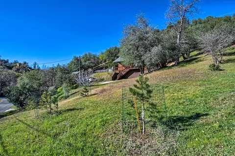 14796 Lamoine Dr, Redding, CA 96003 photo 5