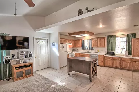 14796 Lamoine Dr, Redding, CA 96003 photo 22