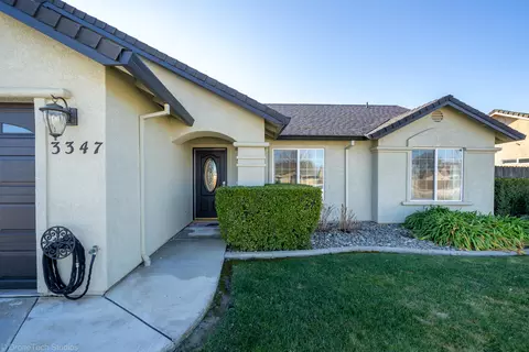 3347 Oak St, Anderson, CA 96007 photo 2