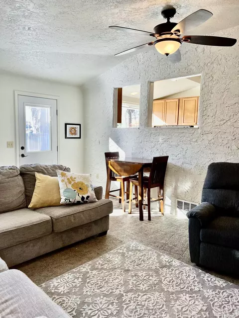 1570 Jay St, Redding, CA 96001 photo 7