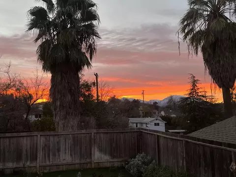 1570 Jay St, Redding, CA 96001 photo 18