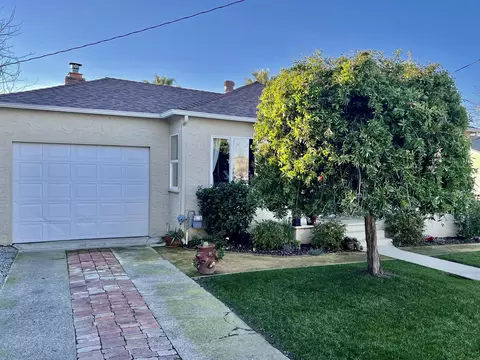 1570 Jay St, Redding, CA 96001 photo 2