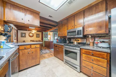 5679 Cascade, Redding, CA 96003 photo 12