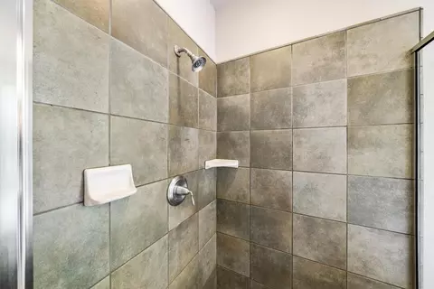 586 Bellagio, Redding, CA 96003 photo 15