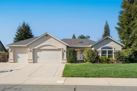 586 Bellagio, Redding, CA 96003 photo 1