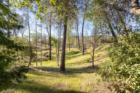 15765 Old Stagecoach Rd, Redding, CA 96001 photo 1