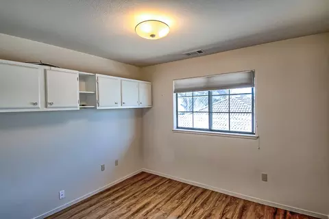 1730 Vega St, Redding, CA 96002 photo 30