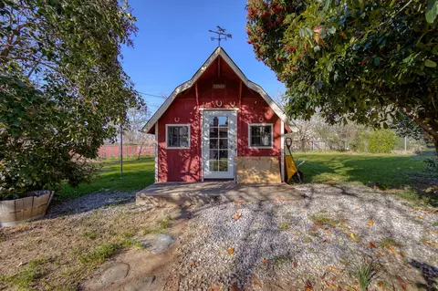 1394 Carter Way, Redding, CA 96002 photo 13