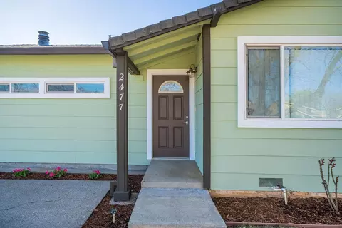 2477 Galaxy Way, Redding, CA 96002 photo 2