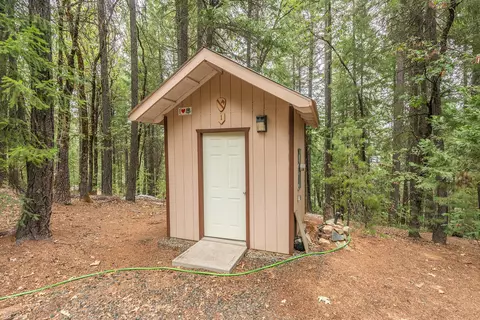 641 Boulder Lakes Trl, Coffee Creek, CA 96091 photo 22