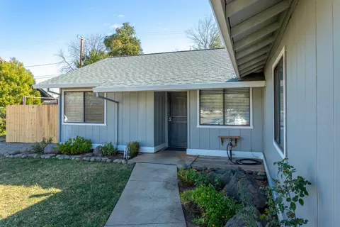 1971 Silverfield Loop, Redding, CA 96002 photo 17